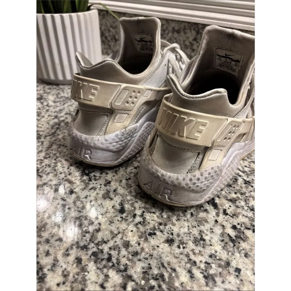 Nike Huarache Off-White/Light Gray Athletic Sneakers